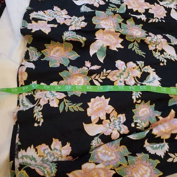 NWT Who What Wear. Black, Floral, Belted Dress Size Large - Picture 13 of 14
